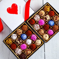 I Love You Double Queen Signature Truffle Box (32 Pcs) - Romanicos Chocolate