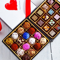 I Love You Queen Size Mixed Box (32 Pcs: 16 Bonbons, 16 truffles) - Romanicos Chocolate