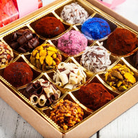 Mother's Day Queen Signature Truffle Box (16 Pcs) - Romanicos Chocolate