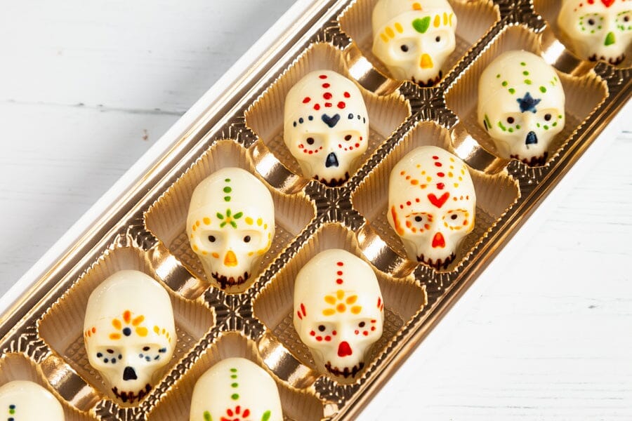 Exquisite Skulls Chocolate Box ShopRomanicosChocolate