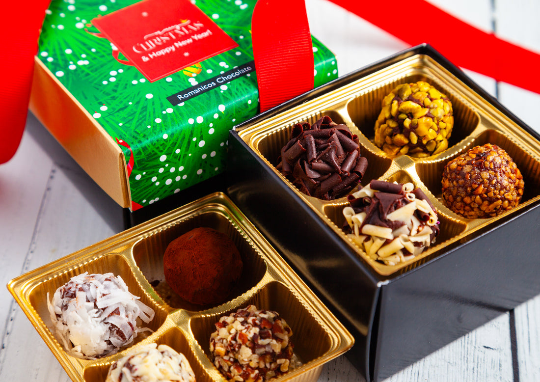 Merry Christmas Piccolo Size Signature Truffles Box