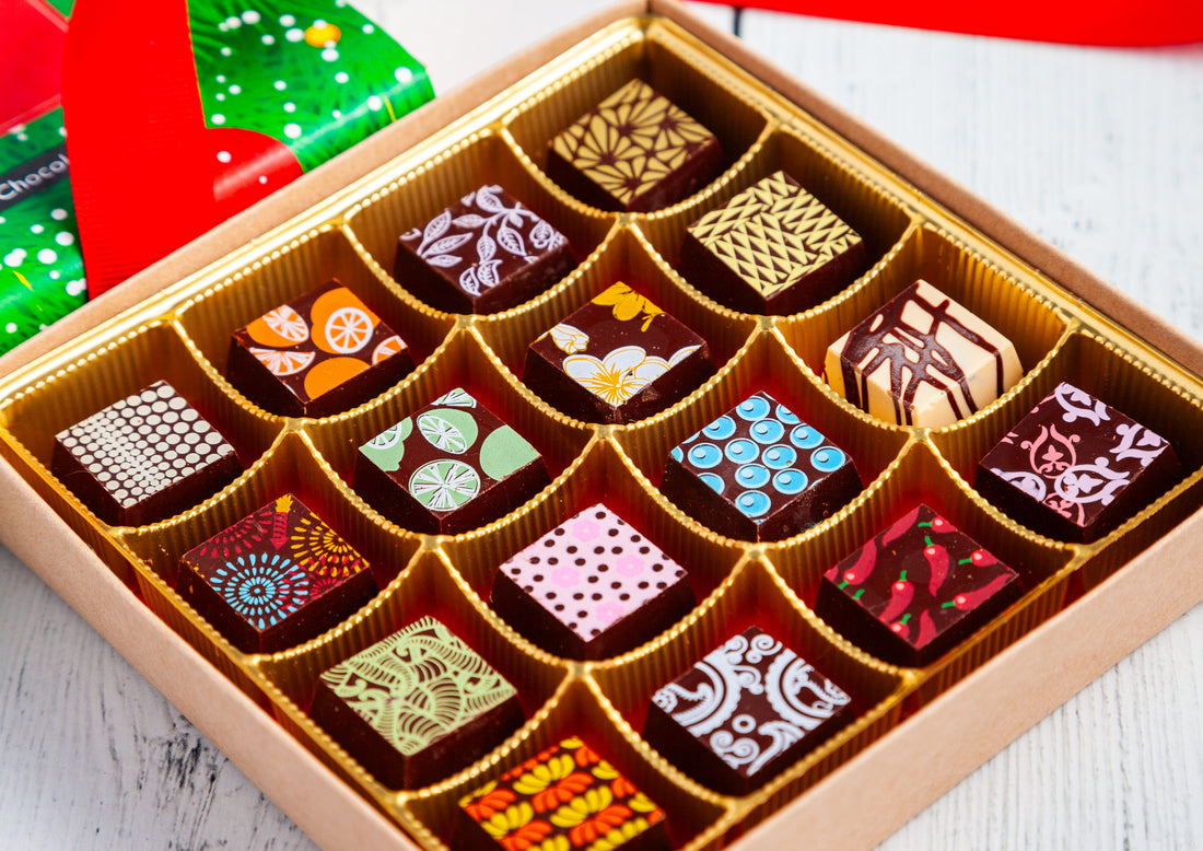 Merry Christmas Queen Size Chocolate Art Box