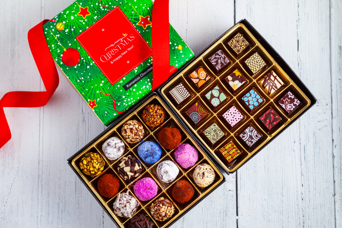 Merry Christmas Queen Size Mixed Box (32 Pcs: 16 Bonbons, 16 truffles)