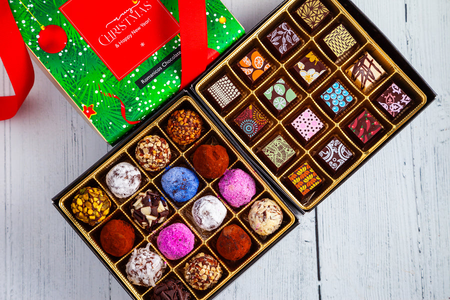 Merry Christmas Queen Size Mixed Box (32 Pcs: 16 Bonbons, 16 truffles)