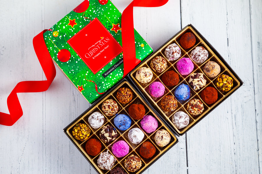 Merry Christmas Double Queen Signature Truffle Box (32 Pcs)