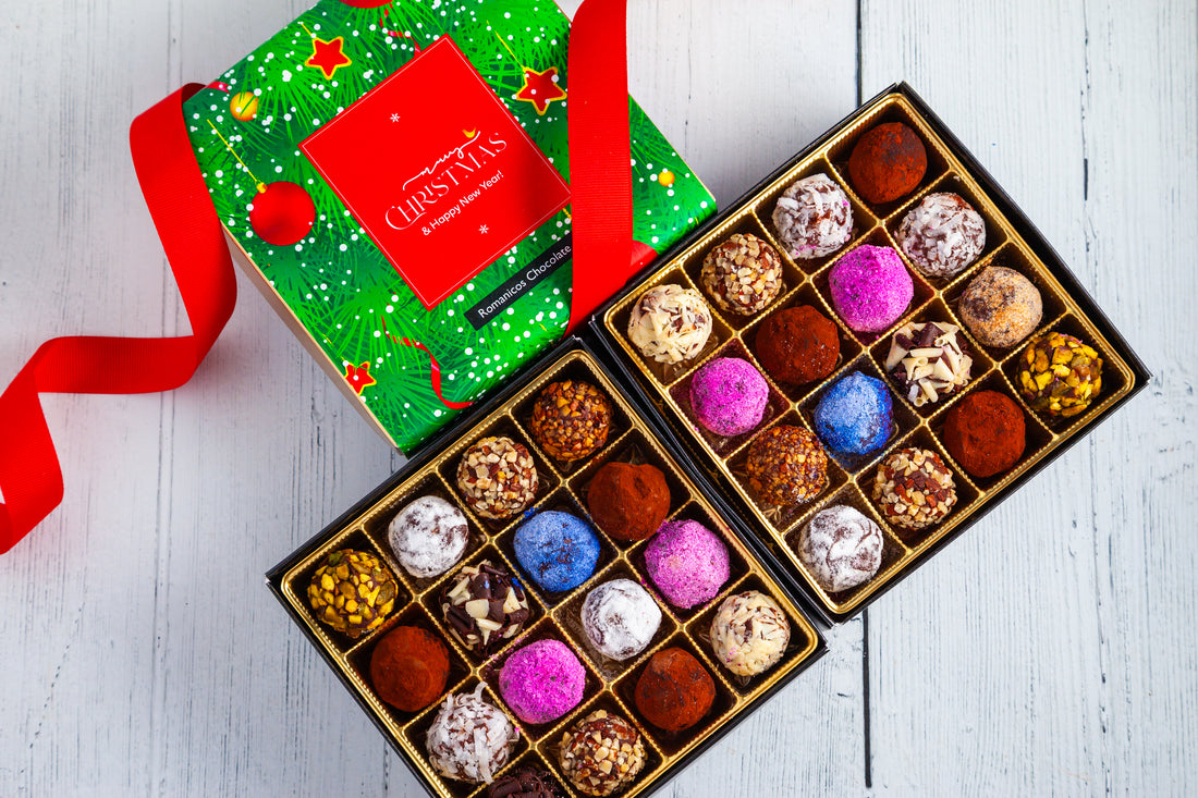 Merry Christmas Double Queen Signature Truffle Box (32 Pcs)