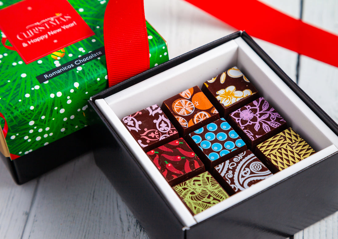 Merry Christmas Piccolo Size Chocolate Art Box