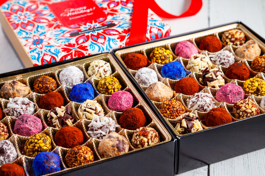 Happy Holidays Double King Size Signature Truffle Box (50 Pcs)