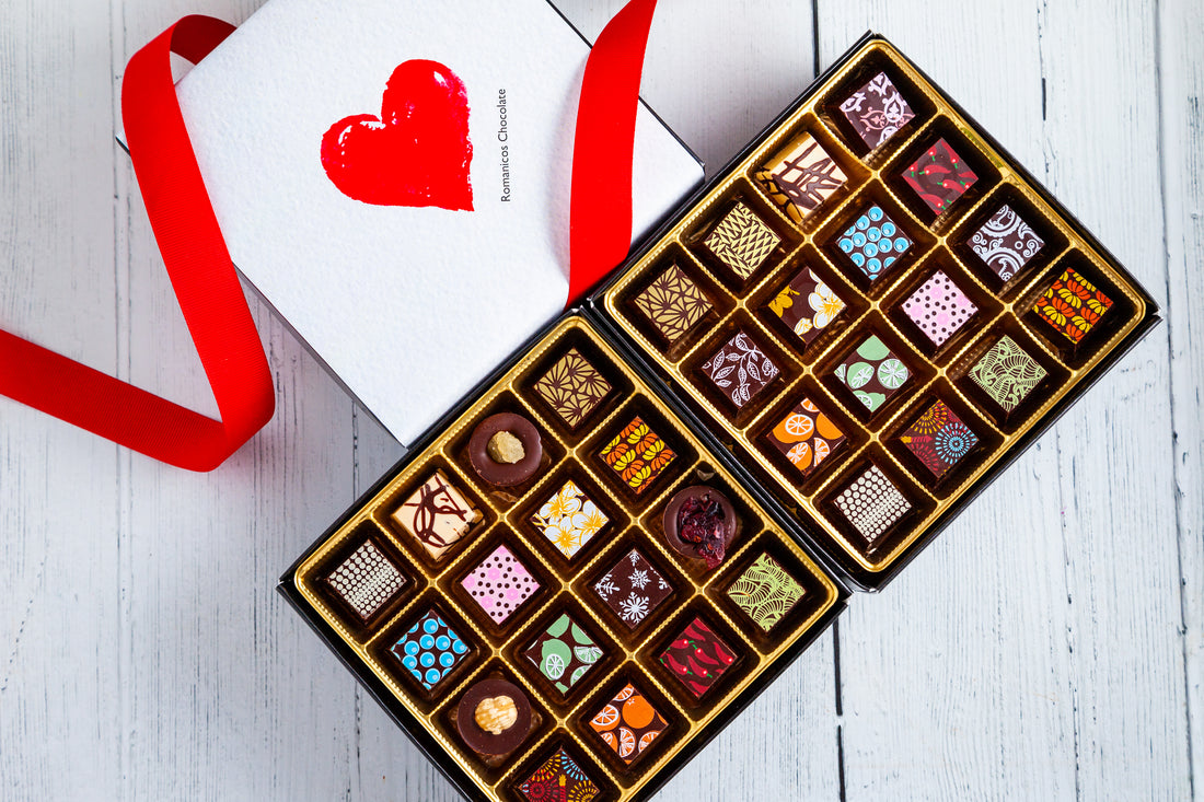 I Love You Double Queen Chocolate Art Box (32 Pieces)