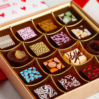 Valentine's Day Single Queen Size Chocolate Art Box (16 Pcs)