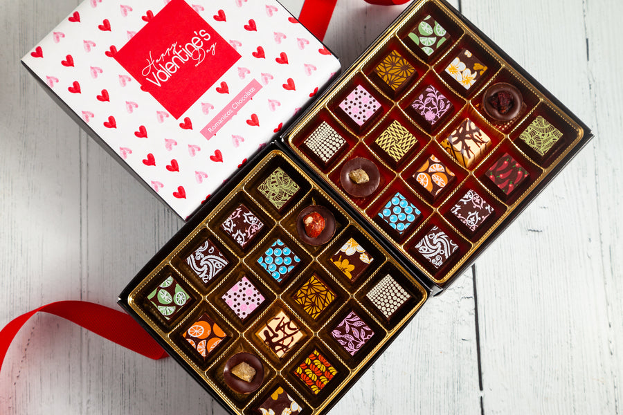 Valentine's Day Double Queen Chocolate Art Box (32 Pieces)