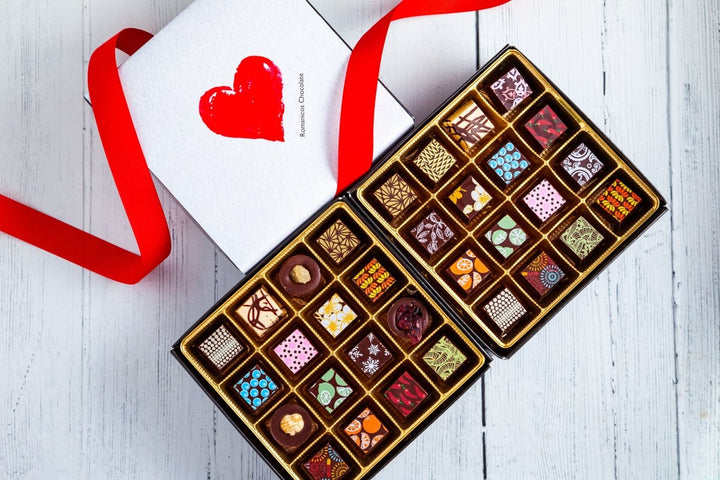 I Love You Double Queen Chocolate Art Box (32 Pieces) - Romanicos Chocolate