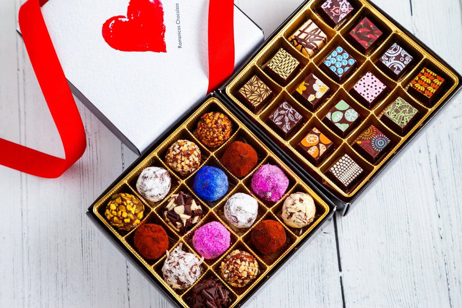 I Love You Queen Size Mixed Box (32 Pcs: 16 Bonbons, 16 truffles) - Romanicos Chocolate
