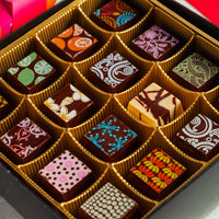Mother's Day Queen Mix Box (32 Pcs: 16 Bonbons and 16 Truffles)