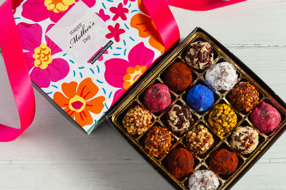 Mother's Day Queen Signature Truffle Box (16 Pcs)
