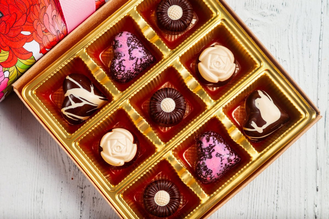 Mother's Day Chocolate Heart and Flower Jewel Box (9 pcs) - Romanicos Chocolate