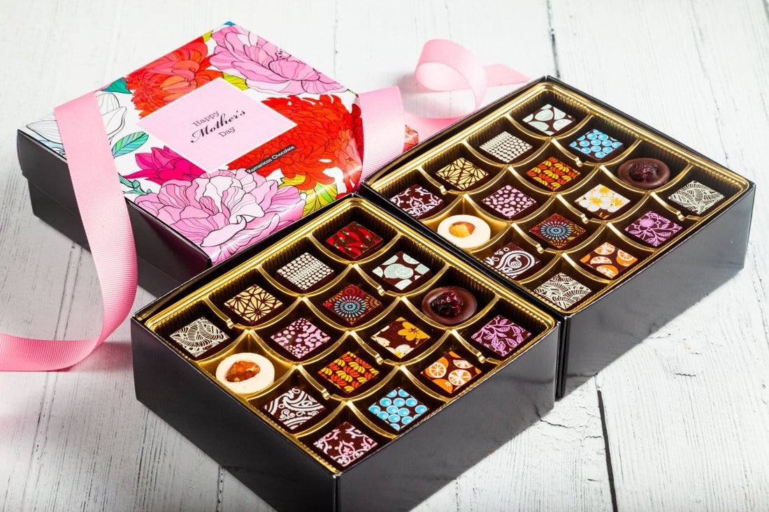 Mother's Day Double Queen Chocolate Art Box (32 Pieces) - Romanicos Chocolate