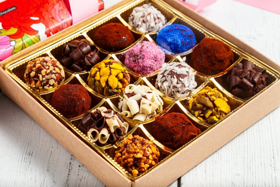 Mother's Day Queen Signature Truffle Box (16 Pcs) - Romanicos Chocolate
