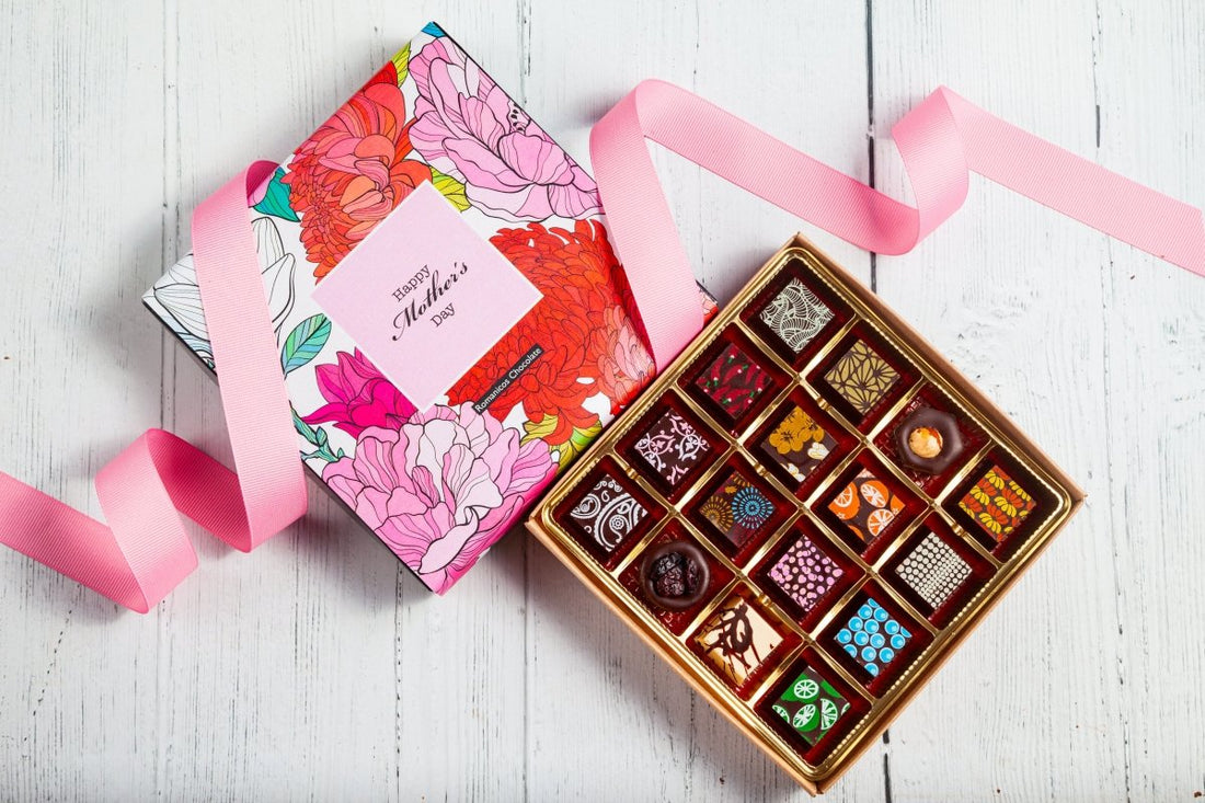 Mother's Day Single Queen Chocolate Art Box (16 Pieces) - Romanicos Chocolate