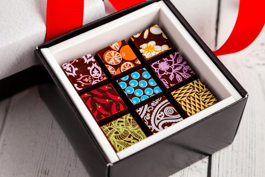 Piccolo Size Chocolate Art I Love You Box - Romanicos Chocolate