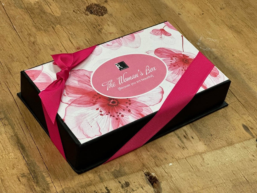 The Woman's Box Special Collection - Romanicos Chocolate