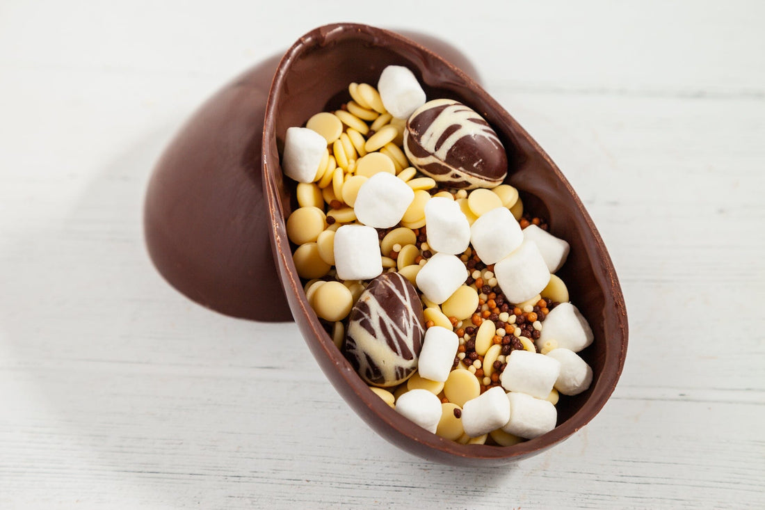 Vintage Chocolate Easter Egg (Limited Edition) Romanicos Chocolate 