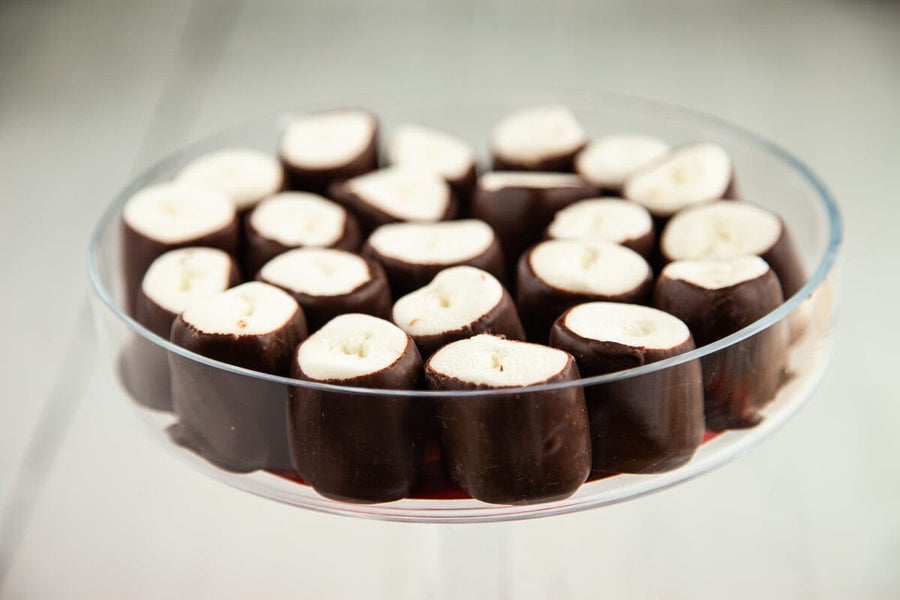 Marshmallows dipped in dark chocolate - Romanicos Chocolate