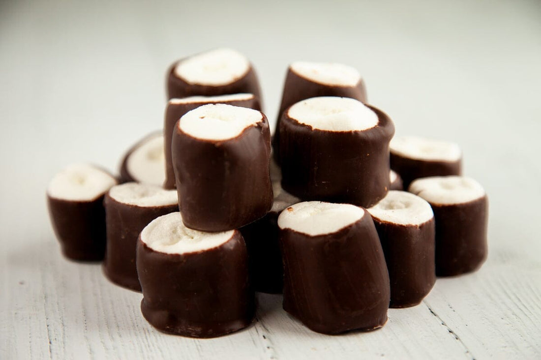 Marshmallows dipped in dark chocolate - Romanicos Chocolate