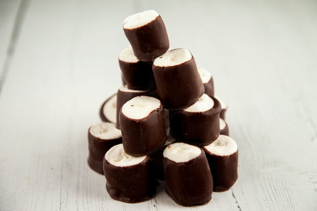 Marshmallows dipped in dark chocolate - Romanicos Chocolate