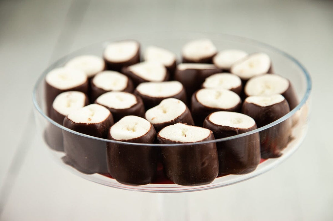 Marshmallows dipped in dark chocolate ShopRomanicos 