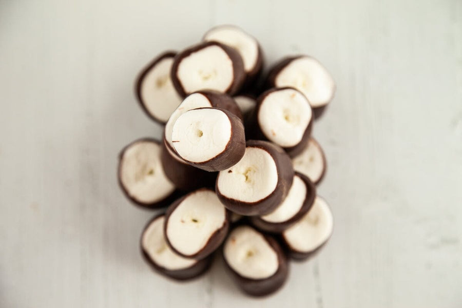 Marshmallows dipped in dark chocolate - Romanicos Chocolate