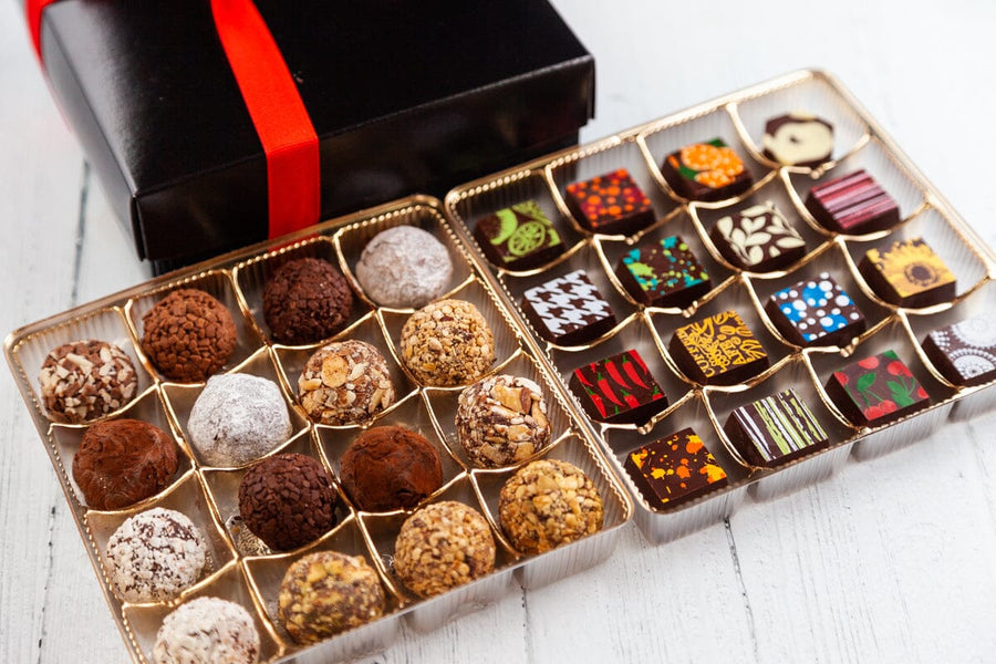 Queen Size Chocolate Art Box - Romanicos Chocolate