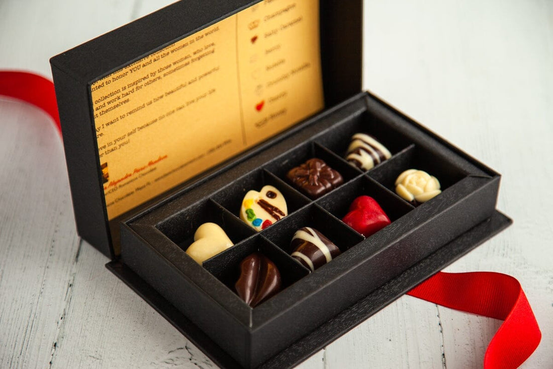 The Woman's Box Special Collection Romanicos Chocolate 